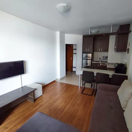 아파트 Belvedere Club K106 반스코